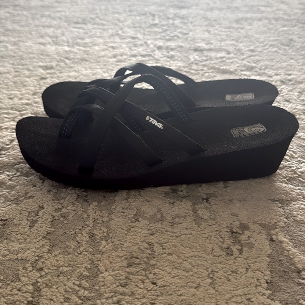 Teva Black Platform Thong Sandals Sz 10 Women